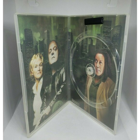 The Shield Complete Fourth Season Missing Disk 4 Minor Blemishes On 1 & 2 Clean - Picture 8 of 12